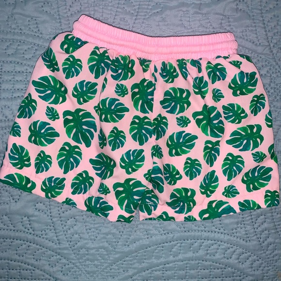 Smocking Dog Boutique swim trunks - Picture 2 of 3